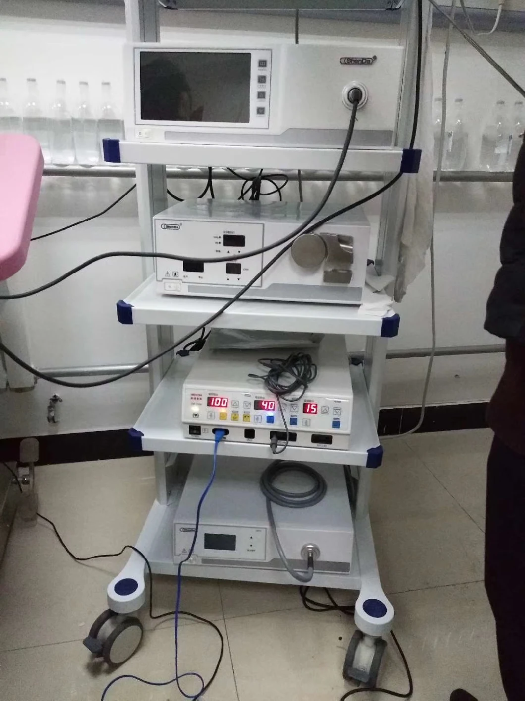 Medical Devices / High Frequency Electrosurgical Unit Six-Mode Ligasure Unit